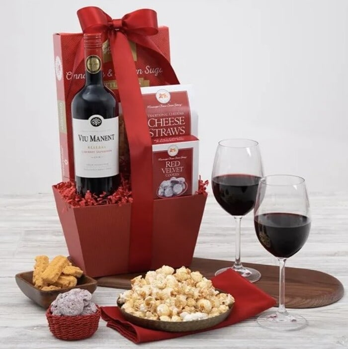 Alcohol Gifts - Red Wine Favorites Gift Basket