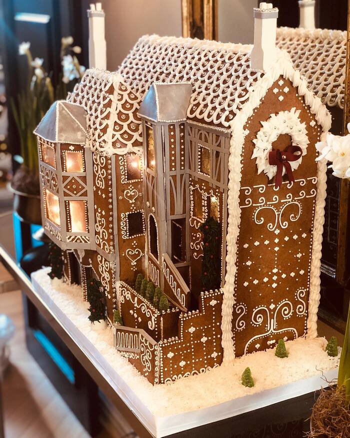 Amazing Gingerbread Houses - All in the Details