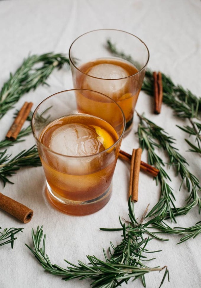 Christmas Cocktails - Cinnamon Rosemary Old Fashioned