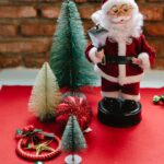 Christmas Puns Jokes - Santa Klaus and Christmas Trees