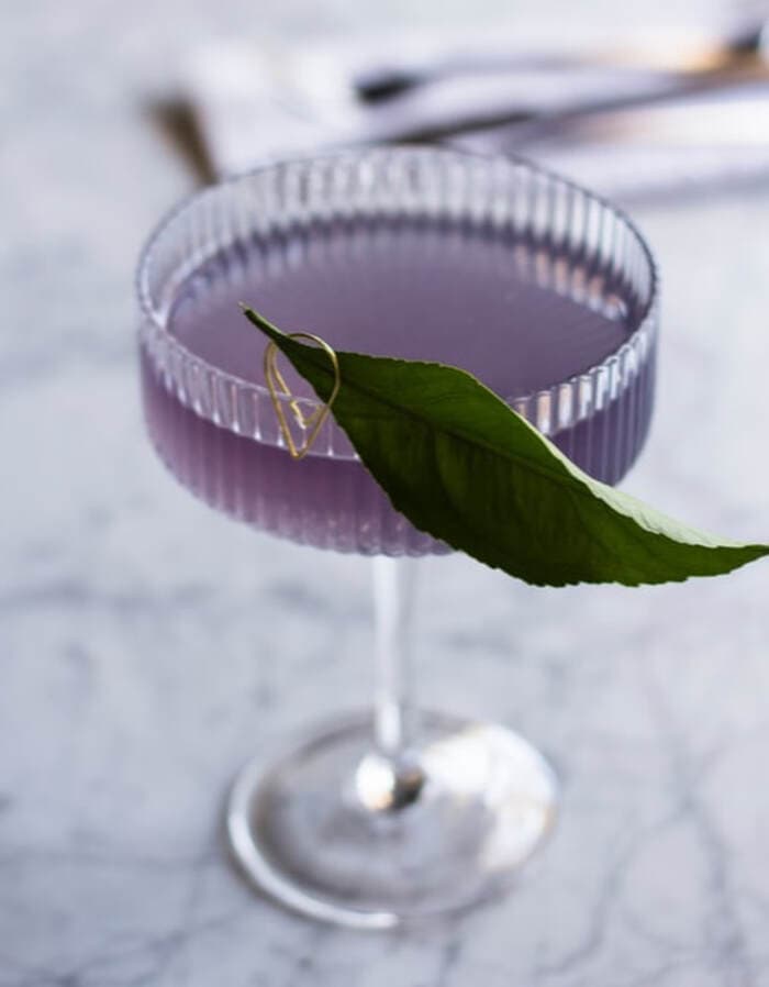 Crème de Violette Cocktails - Violeta Fizz