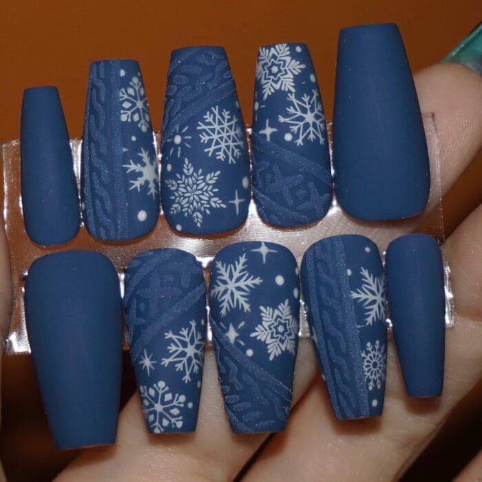 Dark Winter Nails - Matte Navy Snowflake & Sweater Press On Nails