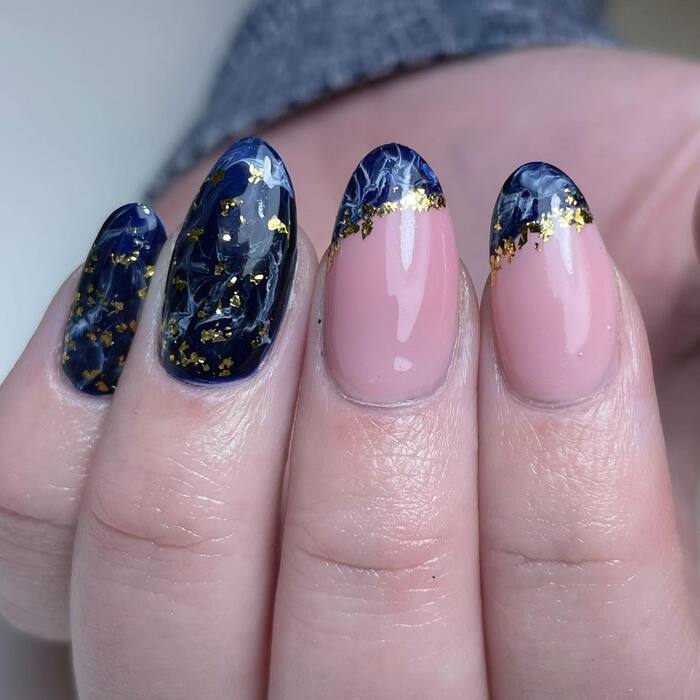 Dark Winter Nails - Dark Marbled Nails