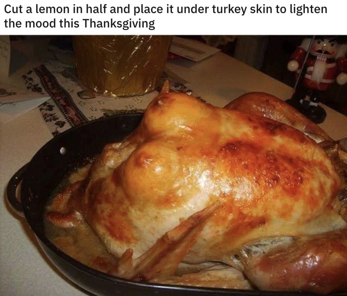 Thanksgiving Fails - busty turkey