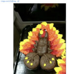 Thanksgiving Fails - dirty turkey cupcakes