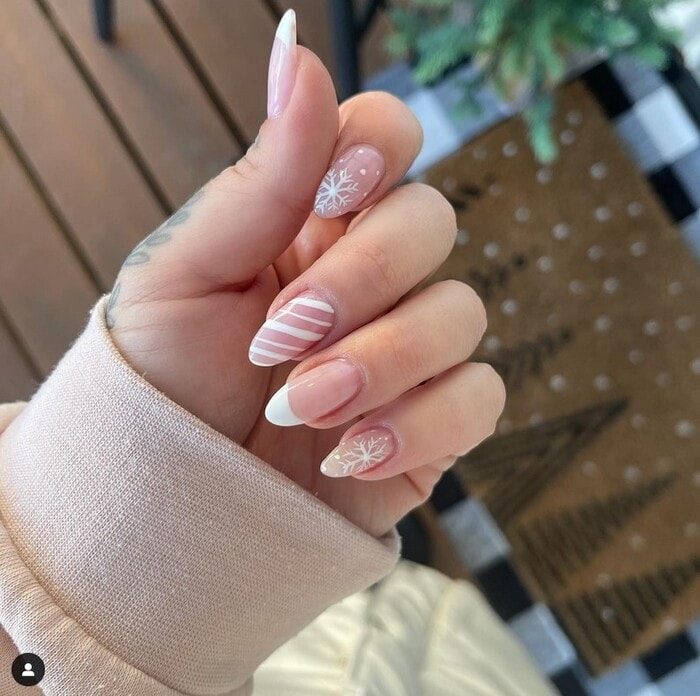 22 Winter Nail Designs Perfect for Snowy Days - Let's Eat Cake 22 Winter Nail Designs Perfect For Snowy Days - Let'S Eat Cake