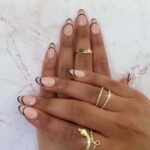 Art Deco Nails - Nude Nails With Black Lines