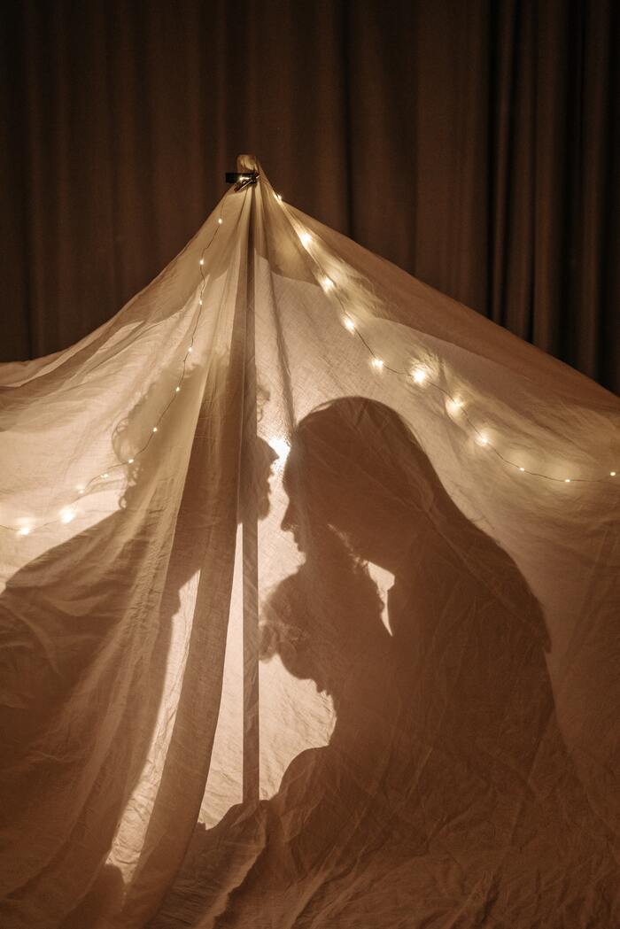 Cheap Date Ideas - Build a Blanket Fort