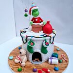 Christmas Cakes - Grinch Stealing Christmas Cake