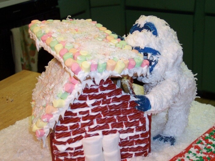 Funny Gingerbread Houses - The Yeti Did It