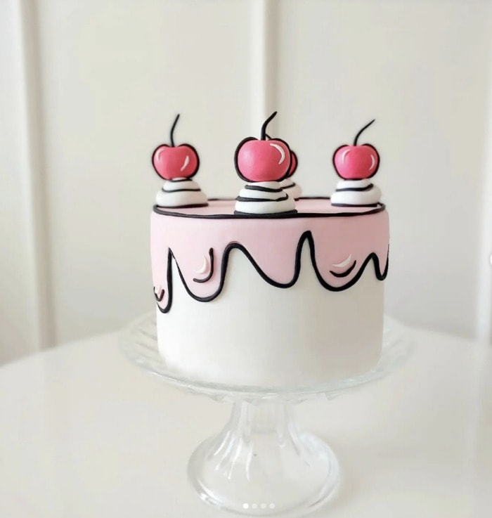 Cartoon Cakes - light pink vintage cake