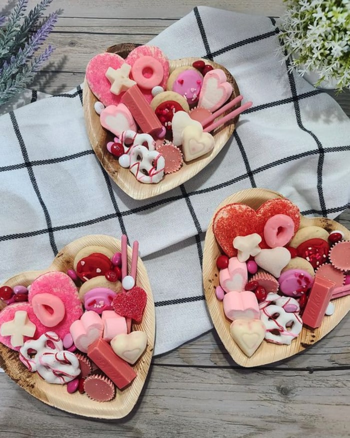 Valentine Dessert Boards - mini heart charcuterie