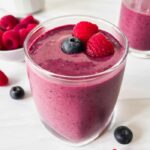 Easy Breakfast Ideas - Blueberry and Raspberry Smoothie