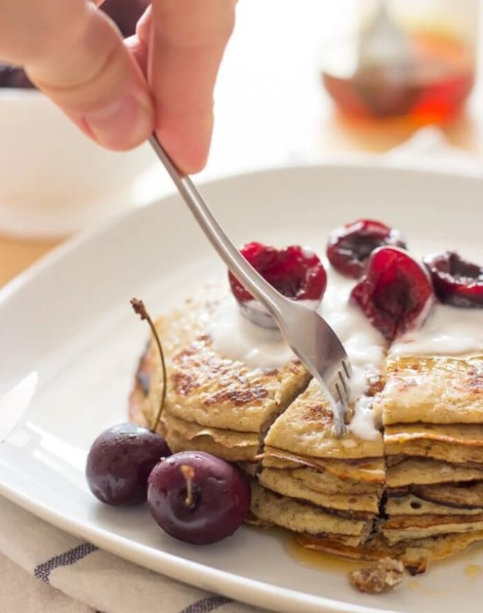 Easy Breakfast Ideas - Banana Egg Pancakes