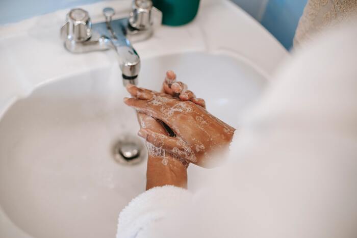 Funny Jokes - washing hands