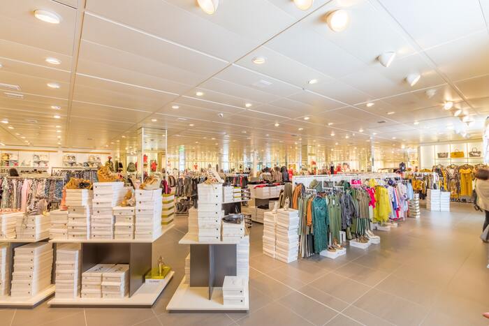 How to Stop Spending Money - shopping mall