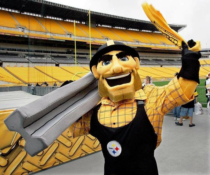 NFL Football Mascots Ranked - Pittsburgh Steelers - Steely McBeam