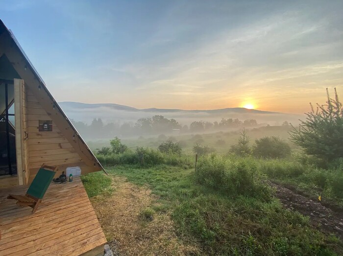 Romantic Airbnbs - Diamond Notch in Lexington, New York