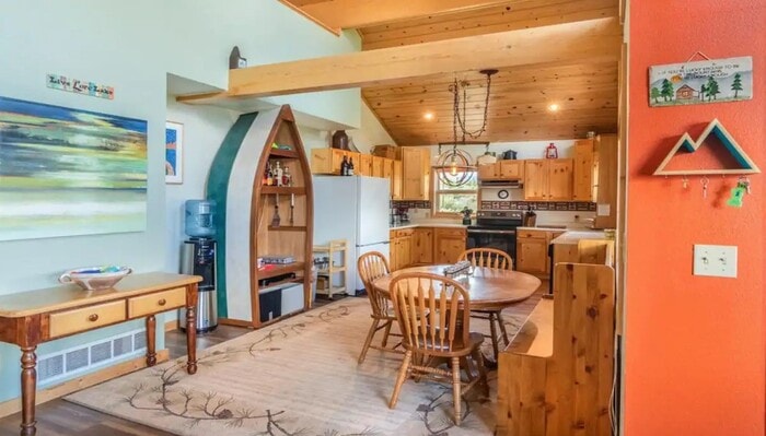 Romantic Airbnbs - Granby Lakehouse in Granby, Colorado