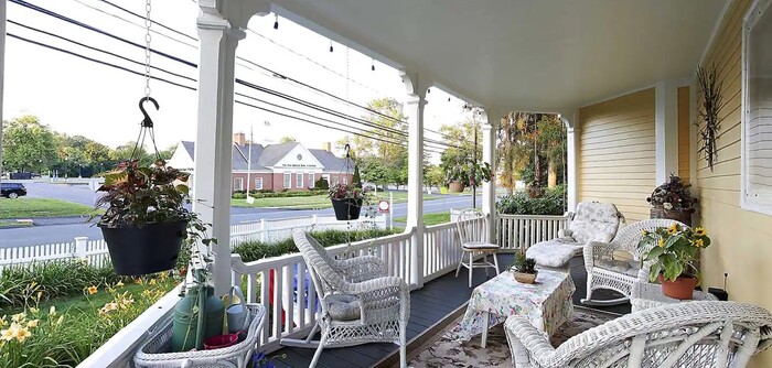 Romantic Airbnbs - The Lily House in Suffield, Connecticut