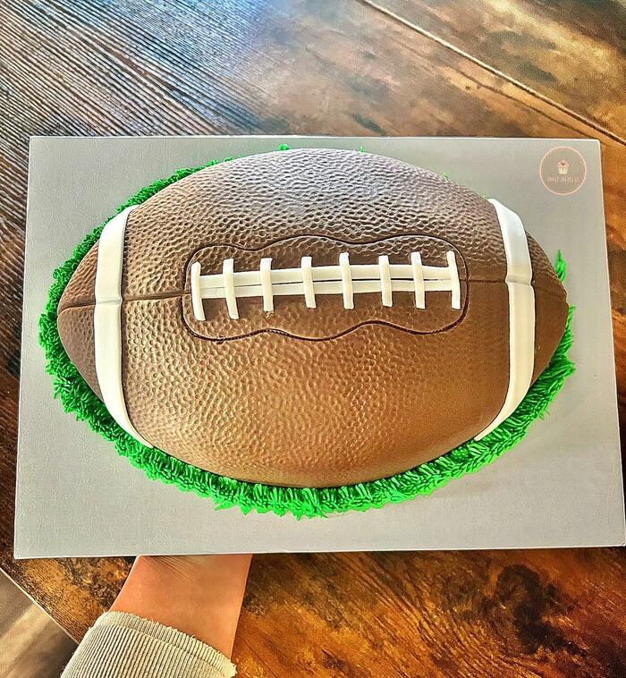 Super Bowl Cakes - Football Cake