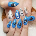 March Nail Design Ideas - Oreo Cookie Nails