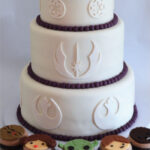 Star Wars Wedding Ideas - cake toppers