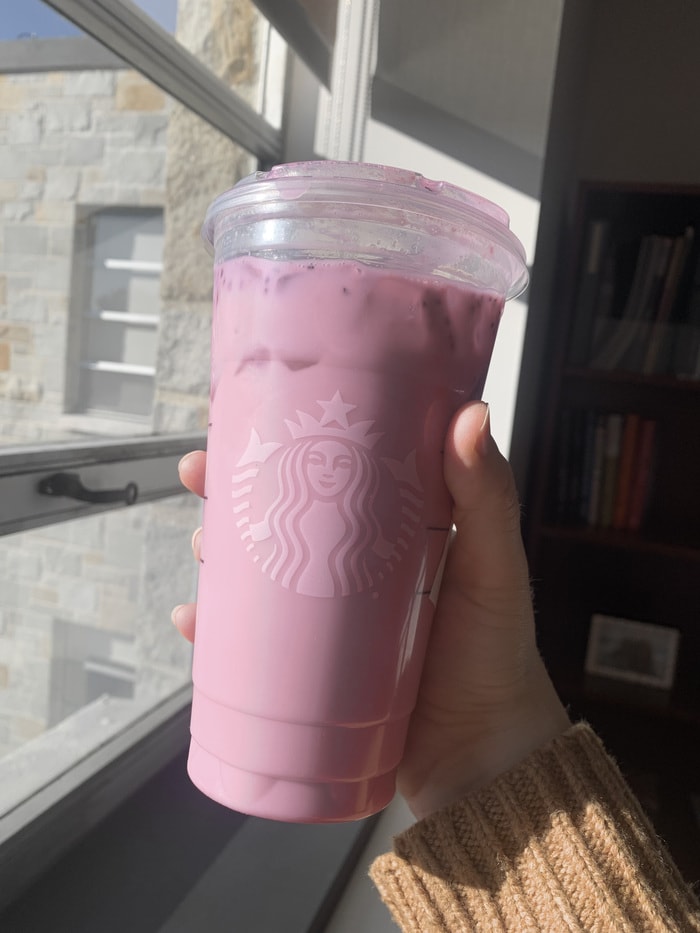 https://www.letseatcake.com/wp-content/uploads/2023/02/Starbucks-Lavender-Haze-Drink-6.jpeg