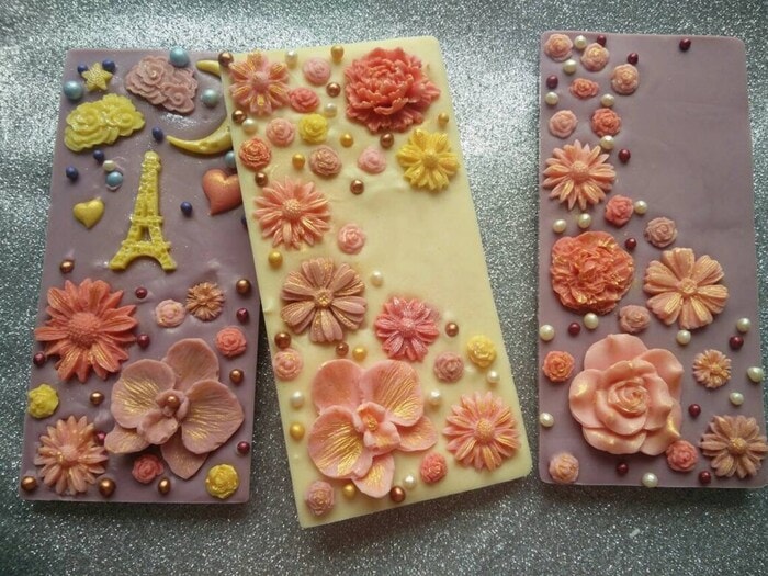 Prettiest Chocolate Bars - Fantasy Chocolate Bars with Flowers