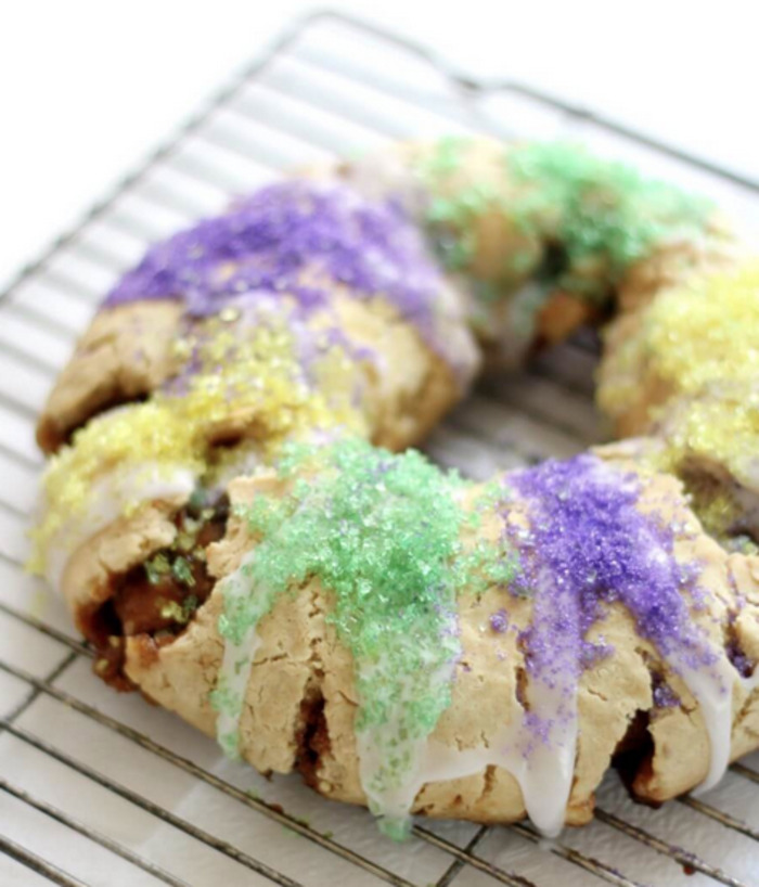 What is a king cake- king cake