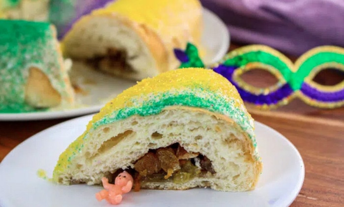 What is a king cake- king cake