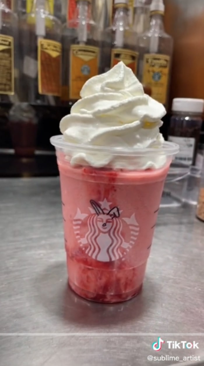 Starbucks Easter Drinks - Easter Bunny Frappuccino