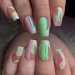April Nails - shiny green geometric