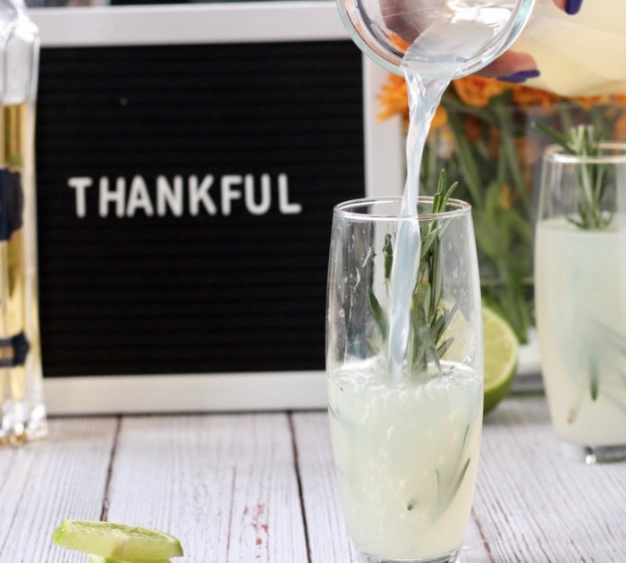 Elderflower Cocktail - Elderflower Rum Fizz