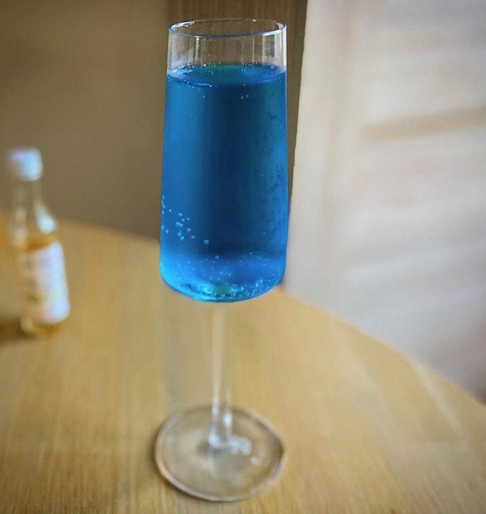 Elderflower Cocktail - Elderflower Blue