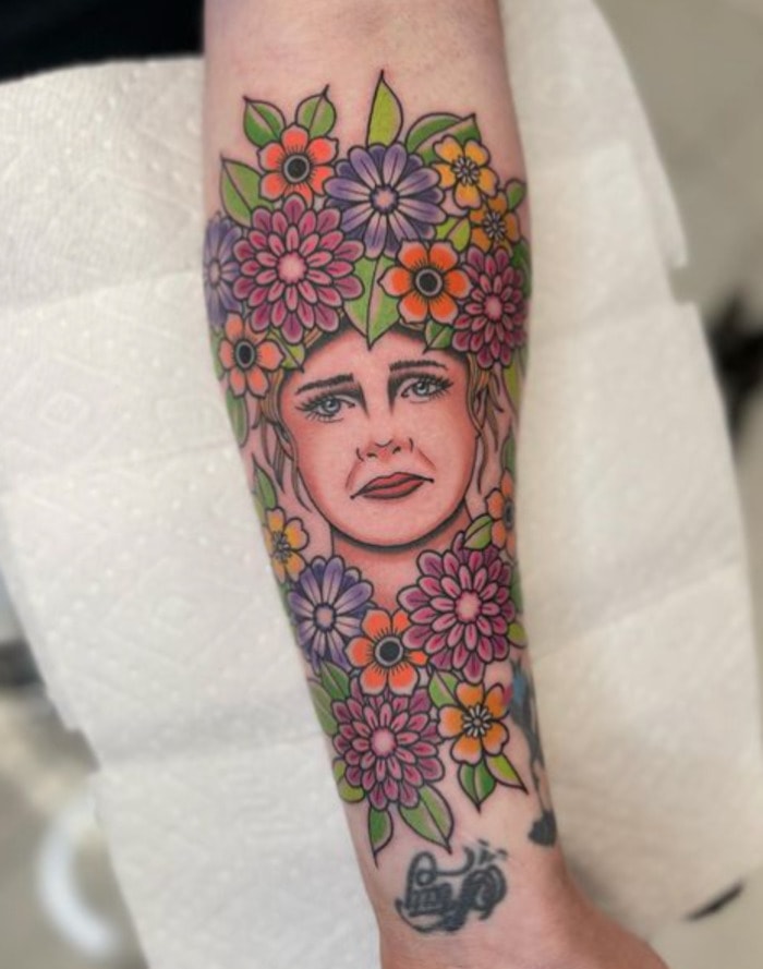 Flower tattoos- Midsommar Flower Tattoo