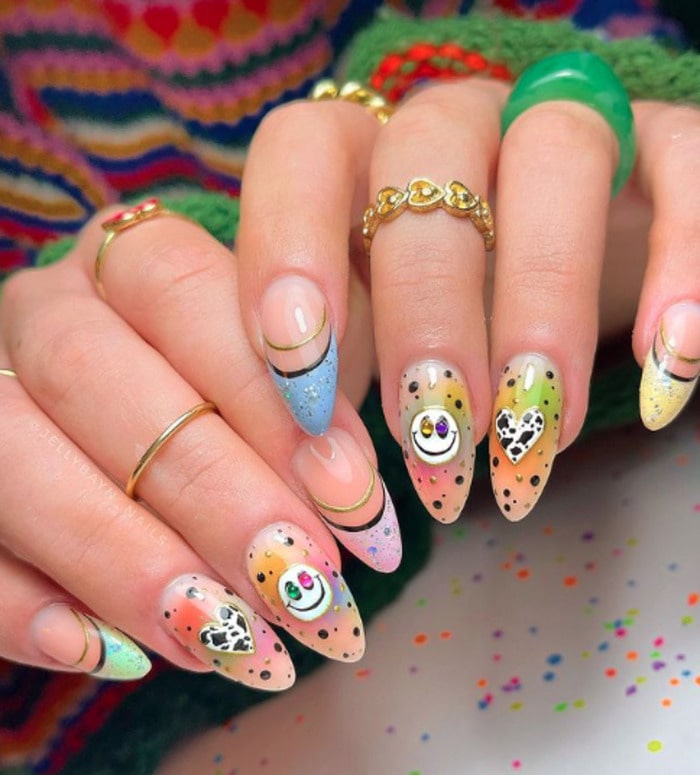 Spring nail deigns- smiley face nails