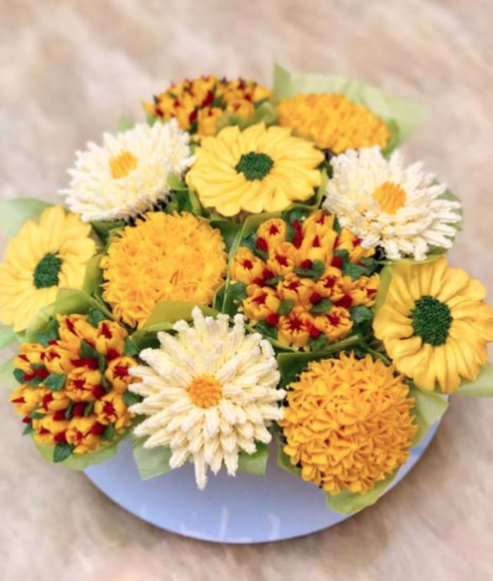 Wildflower cupcakes- flower bouquet cupcakes