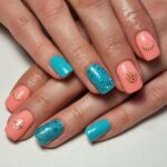 Short Nail Ideas - glitter and eye design