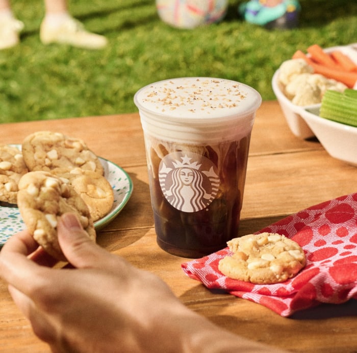 https://www.letseatcake.com/wp-content/uploads/2023/05/starbucks-cold-foam-drinks-2.jpg