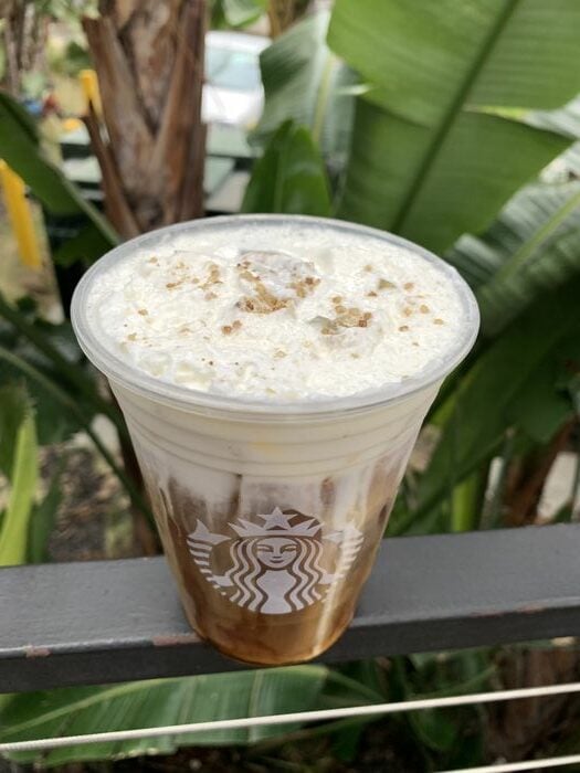 Starbucks White Chocolate Macadamia Cream Cold Brew Review - cookie crumbles