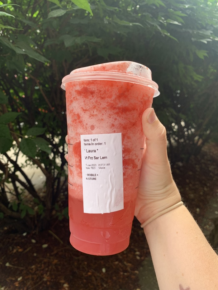 Starbucks Frozen Lemonade Refreshers Review - Strawberry Acai