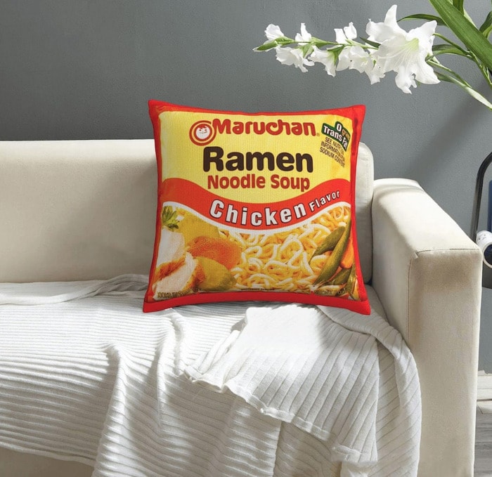 food pillows - ramen