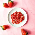 beach snack ideas - dehydrated strawberries