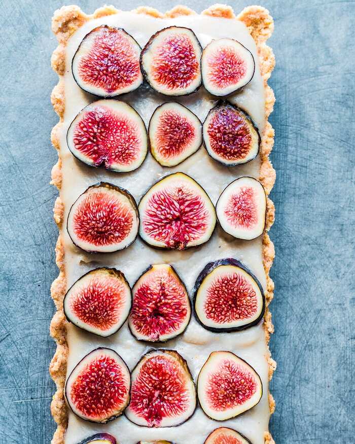 coconut recipes - Vegan Fig Tart with Coconut-Cashew Cream