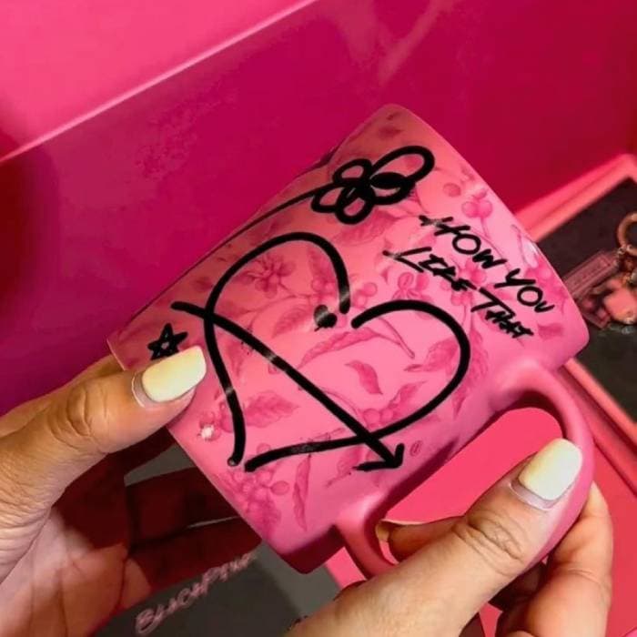 starbucks blackpink merch - BLACKPINK Starbucks Pink graffiti mug