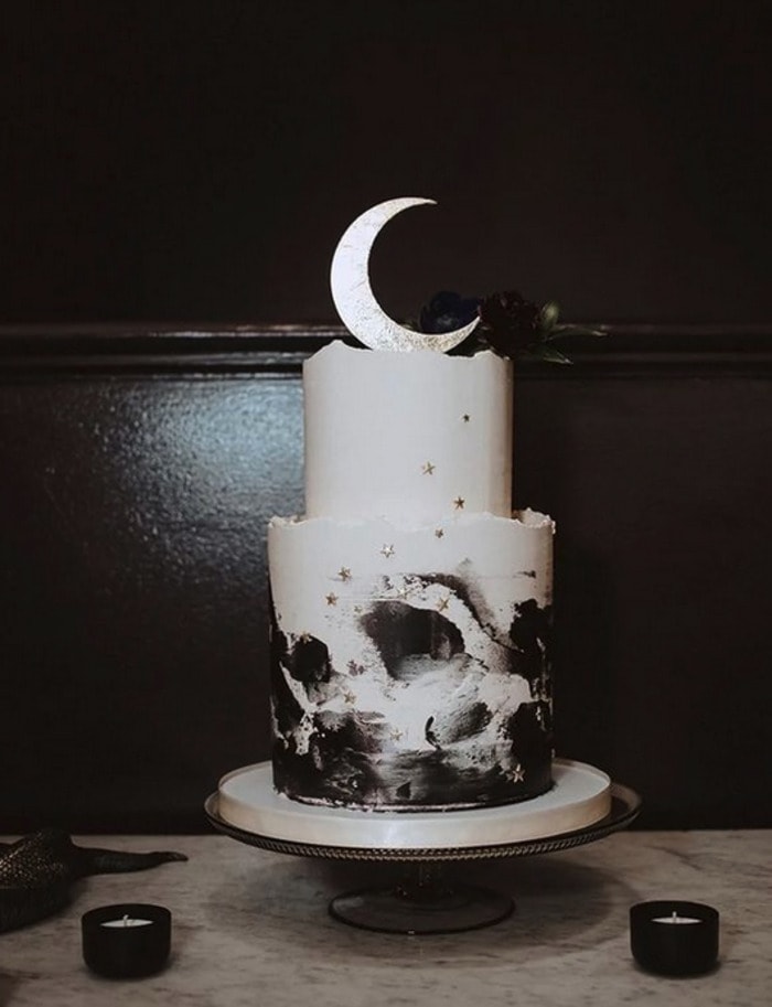 Goth Wedding Cakes - Crescent Moon