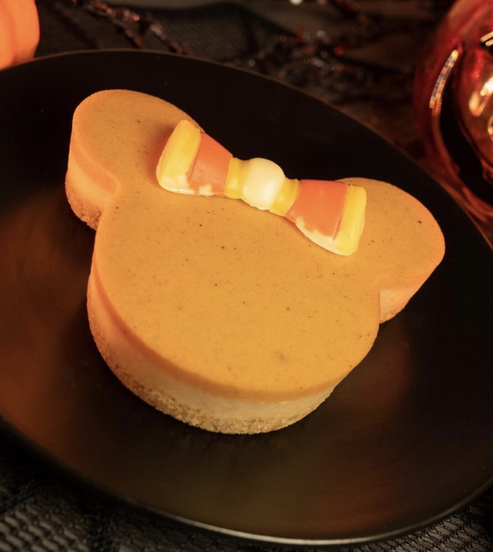 Disney Halloween food - Minnie-Shaped Pumpkin Cheesecake