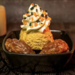 Disney Halloween food - Apple Fritter Sundae