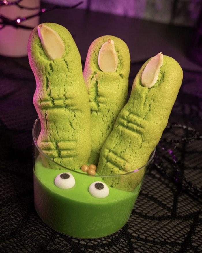 Disney Halloween food - Zombie Fingers